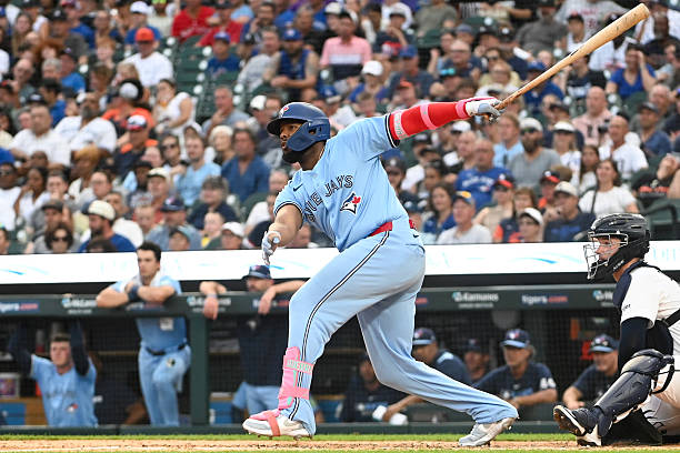 Vladimir Guerrero Jr le pasa a Julio Franco en jonrones