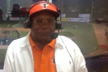 Lamenta fallecimiento del veterano narrador Juan Báez