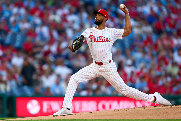 Cristopher Sánchez por tercera vez poncha doce