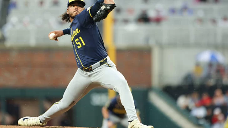 Freddy Peralta aplazado para el  martes