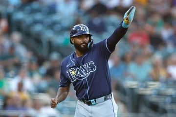 Junior Caminero empata con Julio Lugo en Tampa Bay