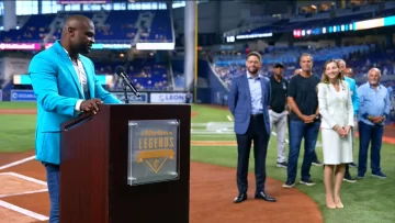  Luis Castillo: “Nunca pensé estar en el Salón de la Fama de los Marlins”