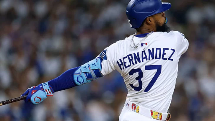 Teoscar Hernández llega a los 20 jonrones