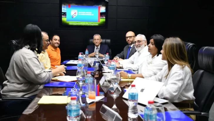 Lidom presenta informe a Comisión Consultiva