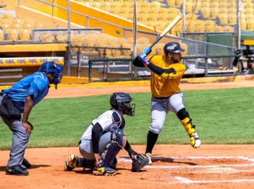 Siguen prácticas este lunes con juegos nocturnos.