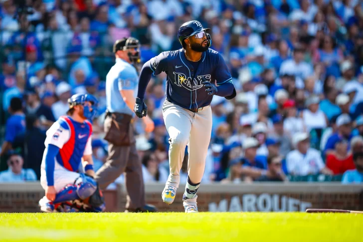 Junior Caminero a tres de Carlos Peña Junior Caminero a tres de Carlos Peña