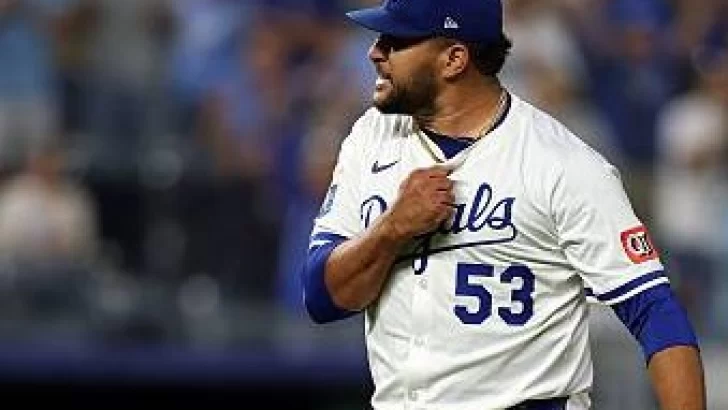 Carlos Estévez convierte su salvamento número 37