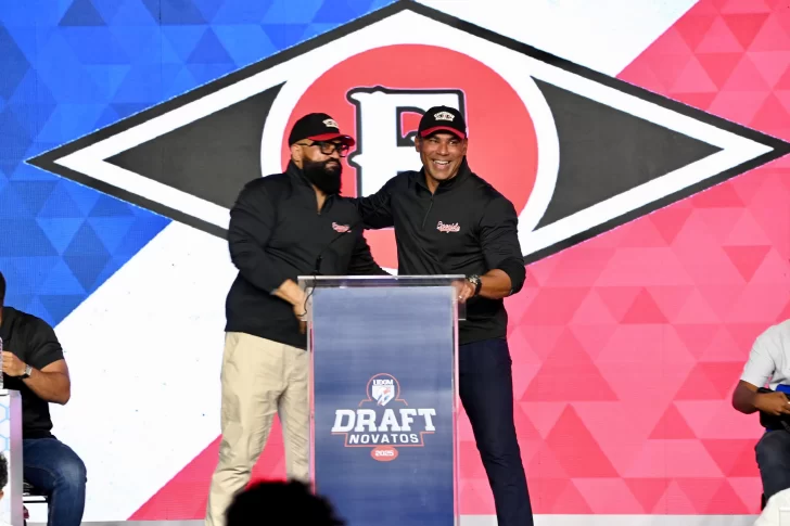 Carlos-Peña-y-Angel-Santana-728x485