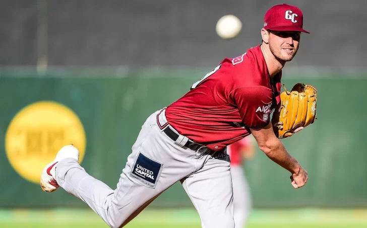 Viene Chris Ellis por tercera vez