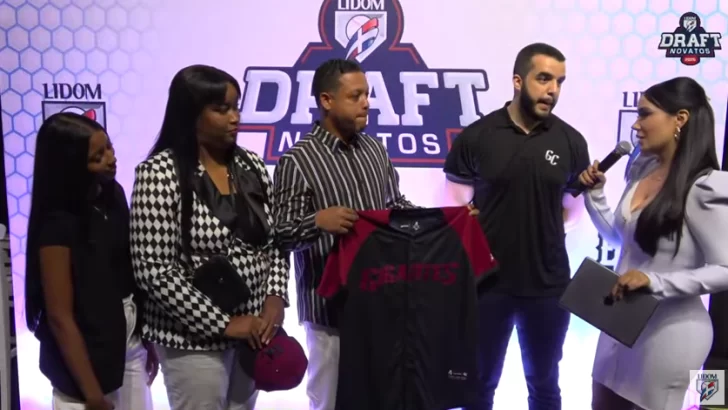 Gigantes seleccionan a Emil Morales