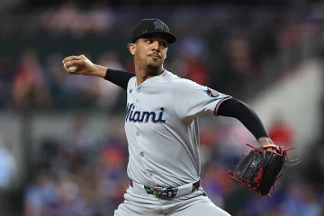 Eury Pérez abanicó a nueve en una salida corta