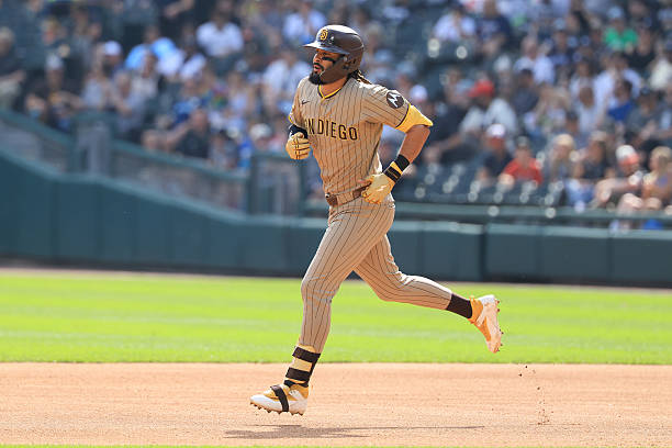  Fernando Tatis jr conectó su jonrón 150