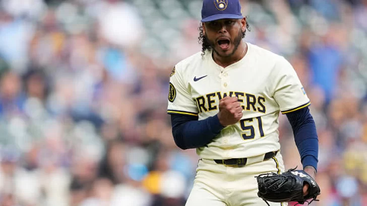 Freddy Peralta continúa su dominio reciente