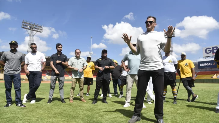 “Pipe” Urueta llegará en la primera semana de octubre