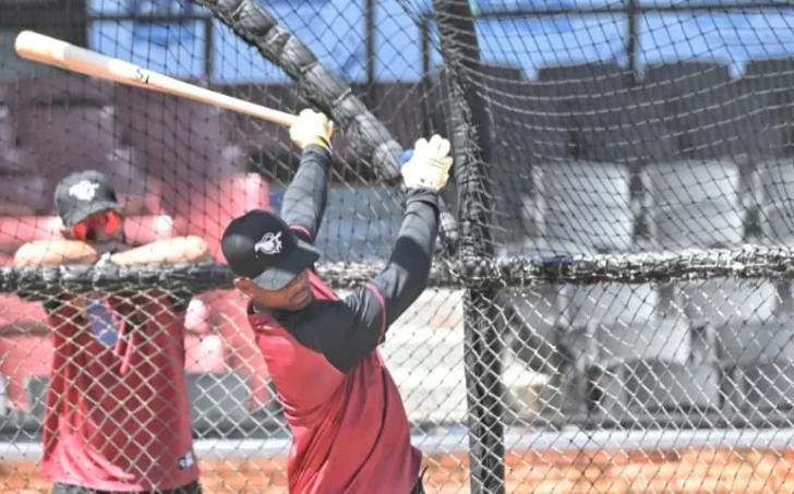 Leury García, Carlos Franco y Julio Carreras presentes