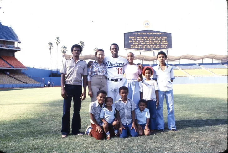 Manny-Mota-familia-728x488