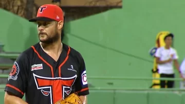 Matt Dermody regresa a su tercera temporada