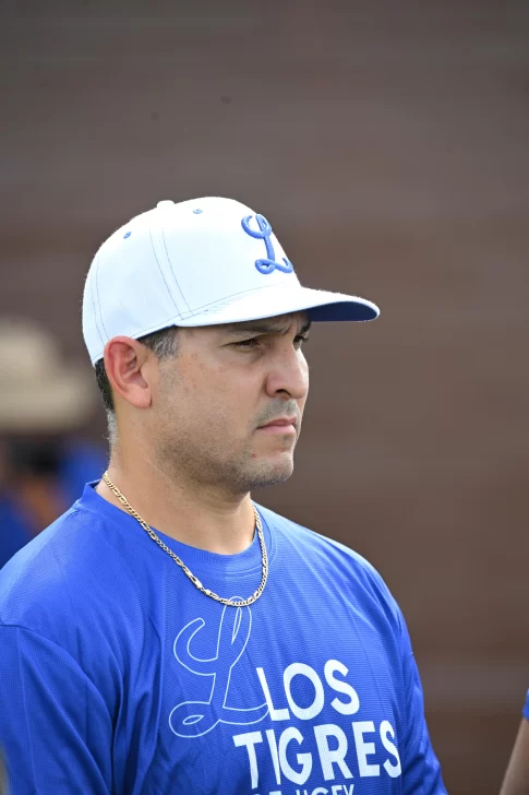 PEspino92425a-485x728