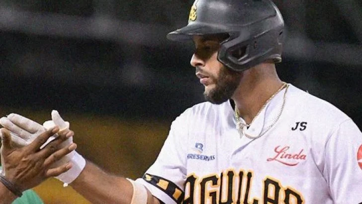 Toros firman al infielder Ramón Torres