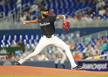 Sandy Alcántara se recupera para su novena victoria