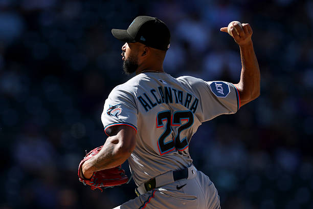 Los Marlins siguen en alza; Sandy asegura  la barrida  