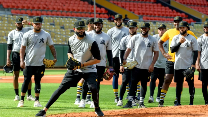 Reciben a diez nuevos jugadores