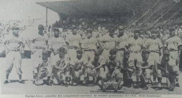 licey-posa-para-una-foto-5to-juego-728x392