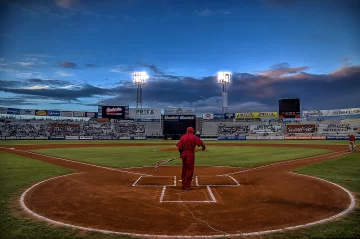 Arrancan las ligas invernales y encienden el béisbol caribeño