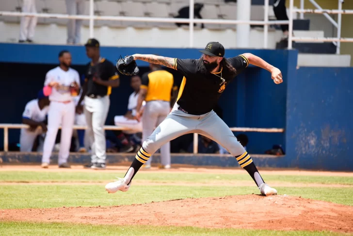 Devin-Smeltzer-Pretemporada-728x486