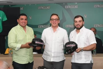 ENTREGA-DE-CASCOS-728x485