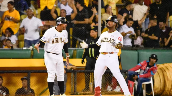 Triple decisivo de Alberto Rodríguez impulsa triunfo aguilucho 4-3 sobre Gigantes en apertura del torneo