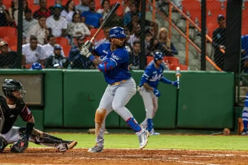 Lawlar y Adames lideran rally del Licey en triunfo 8-2 sobre los Toros