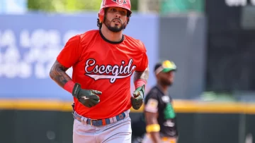 Estrellas derrotan Escogido