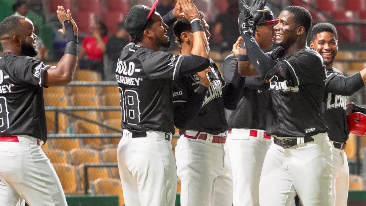 Leones  logran su tercera victoria seguida