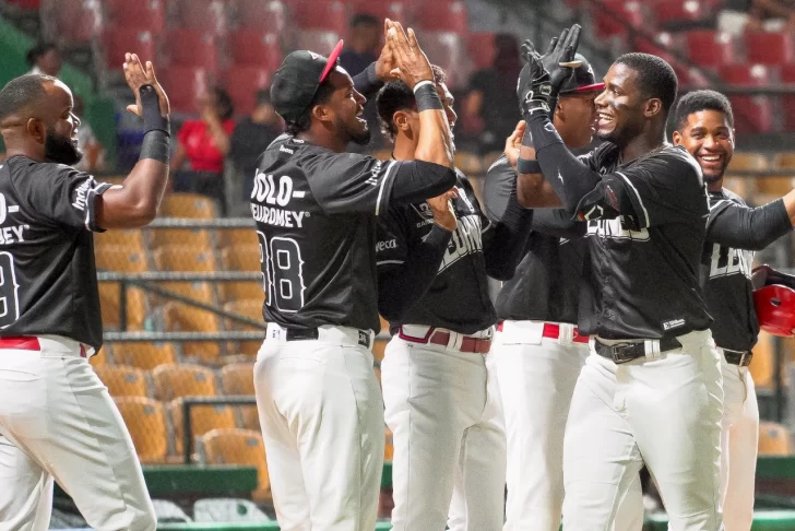 Leones  logran su tercera victoria seguida