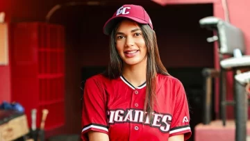 Yerileidy Reyes como su madrina