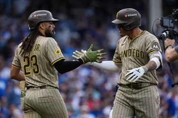 Machado empata con Tatis Jr. con tercer jonrón en Wild Card