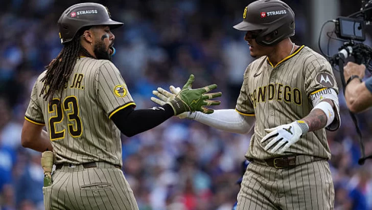 Machado empata con Tatis Jr. con tercer jonrón en Wild Card