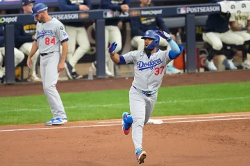 Teoscar-Hernandezz-1