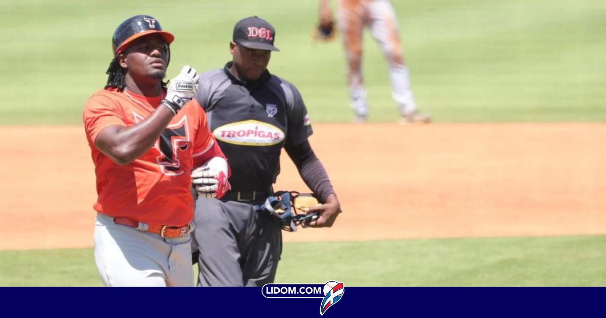 Reyes conduce victoria Toros sobre Estrellas | Lidom