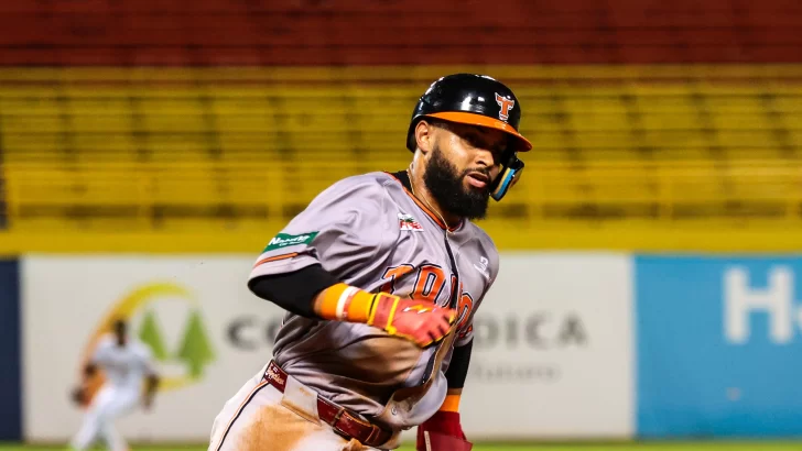 Celestén impulsa la primera victoria de los Toros que superan 14-7 a las Águilas