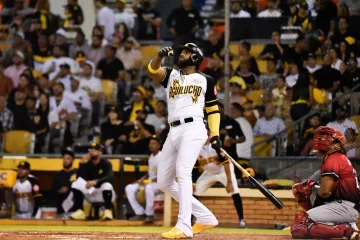 Aderlin-Rodriguez-13-Nov-728x486