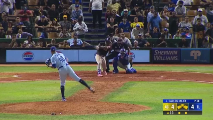 Adael Amador define victoria en la décima