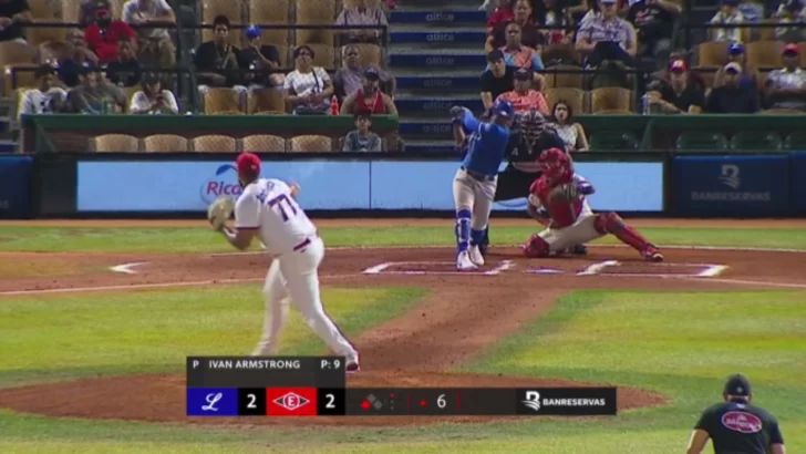 Leyba impulsa triunfo del Licey; Mejia salva el 17