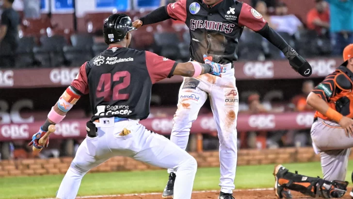 Los Gigantes superan a los Toros al ritmo de 18 hits