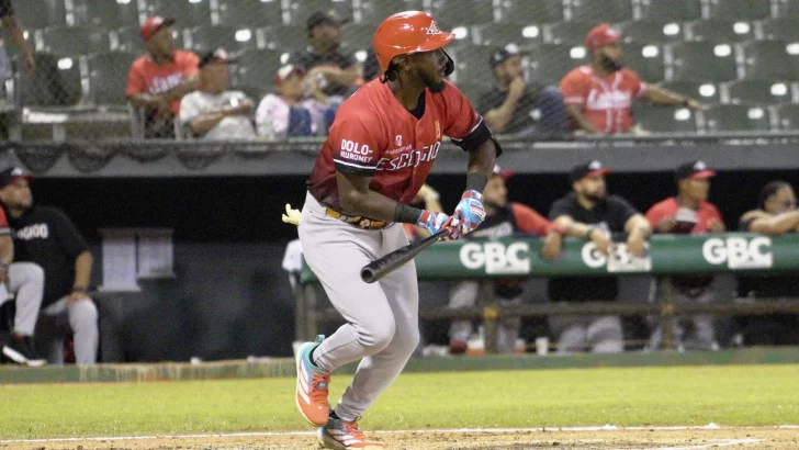 Leones escalan al tercero  y envían al sotano a las Estrellas