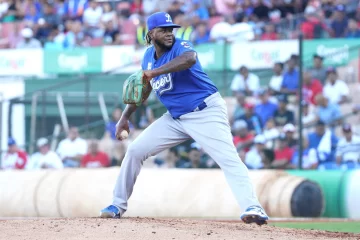 Fortalecen su pitcheo con  veterano Lisalverto Bonilla