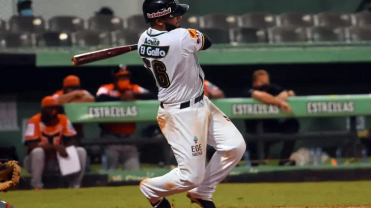 Roberto Durán tercer robo del plato de la temporada