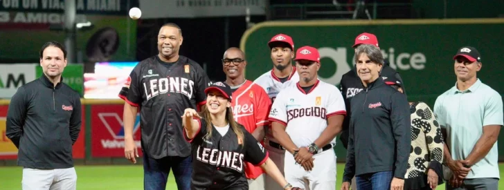 Un fiel escogidista, es homenajeado por los Leones