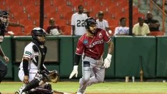 Gigantes se apoyan en rally de tres carreras y un relevo dominante